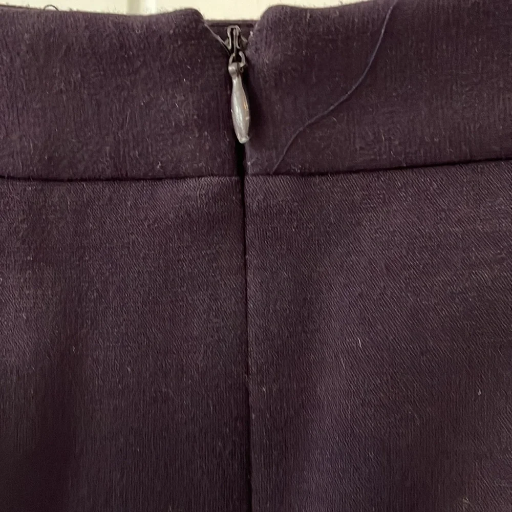 Tahari size 14 skirt and jacket in eggplant purple - Picture 8 of 9